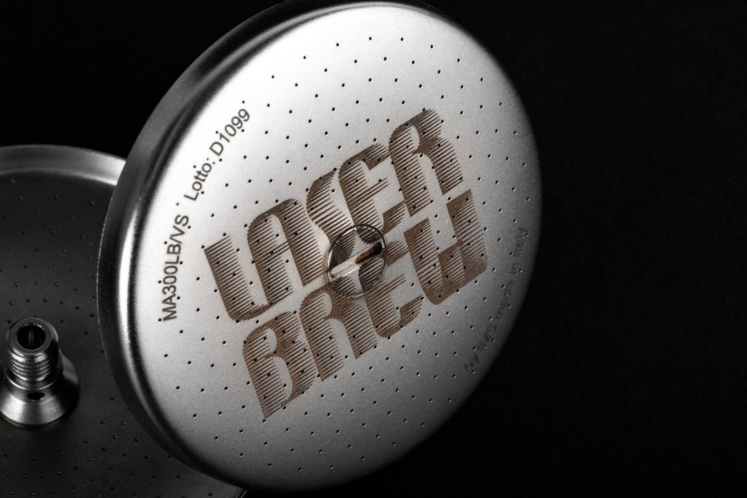 Doccia IMS Laser Brew La Marzocco con vite integrata e logo inciso al laser
