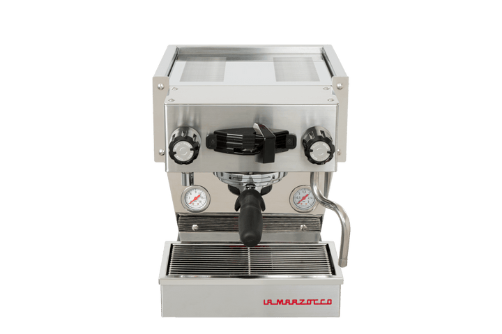 La Marzocco Linea Micra in acciaio spazzolato, vista frontale con portafiltro