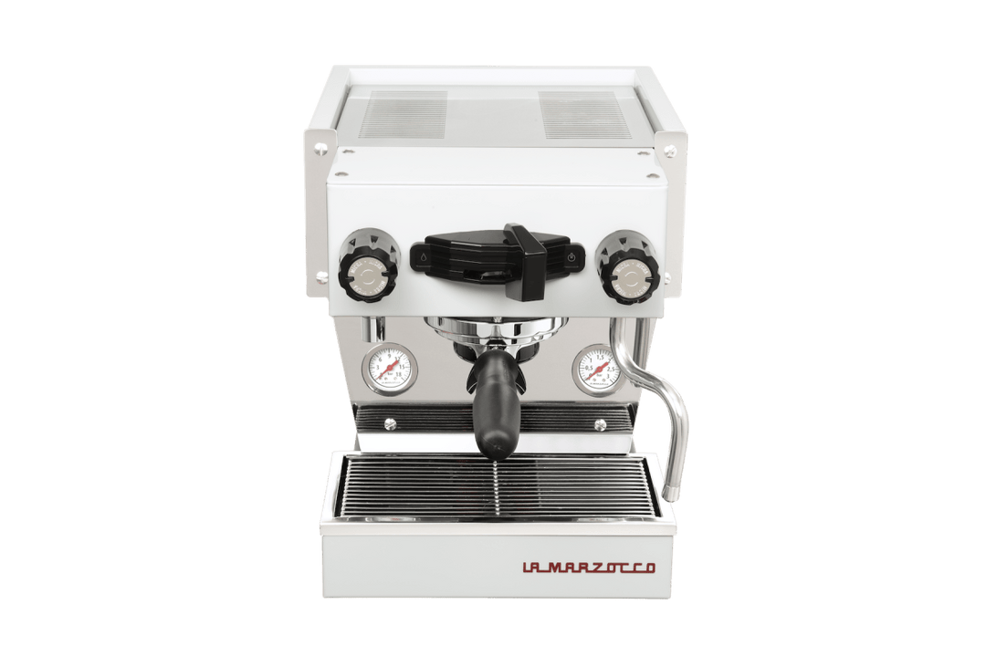La Marzocco Linea Micra Bianca, vista frontale con portafiltro