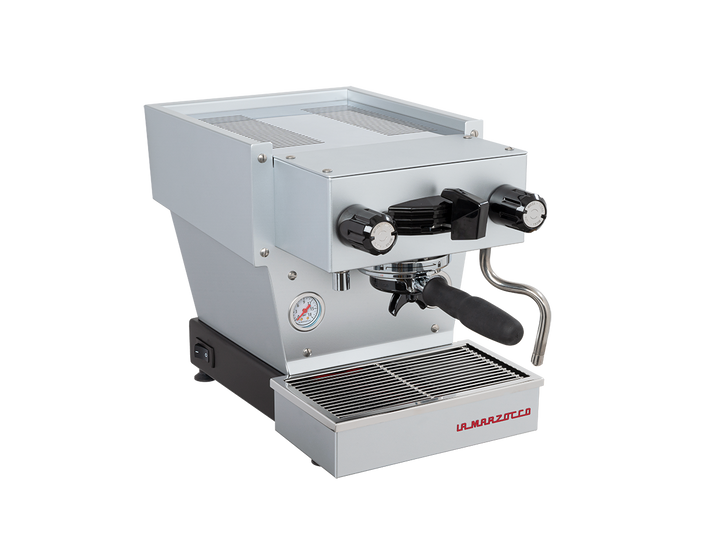 La Marzocco Linea Micra Grigio chiaro, vista di tre quarti