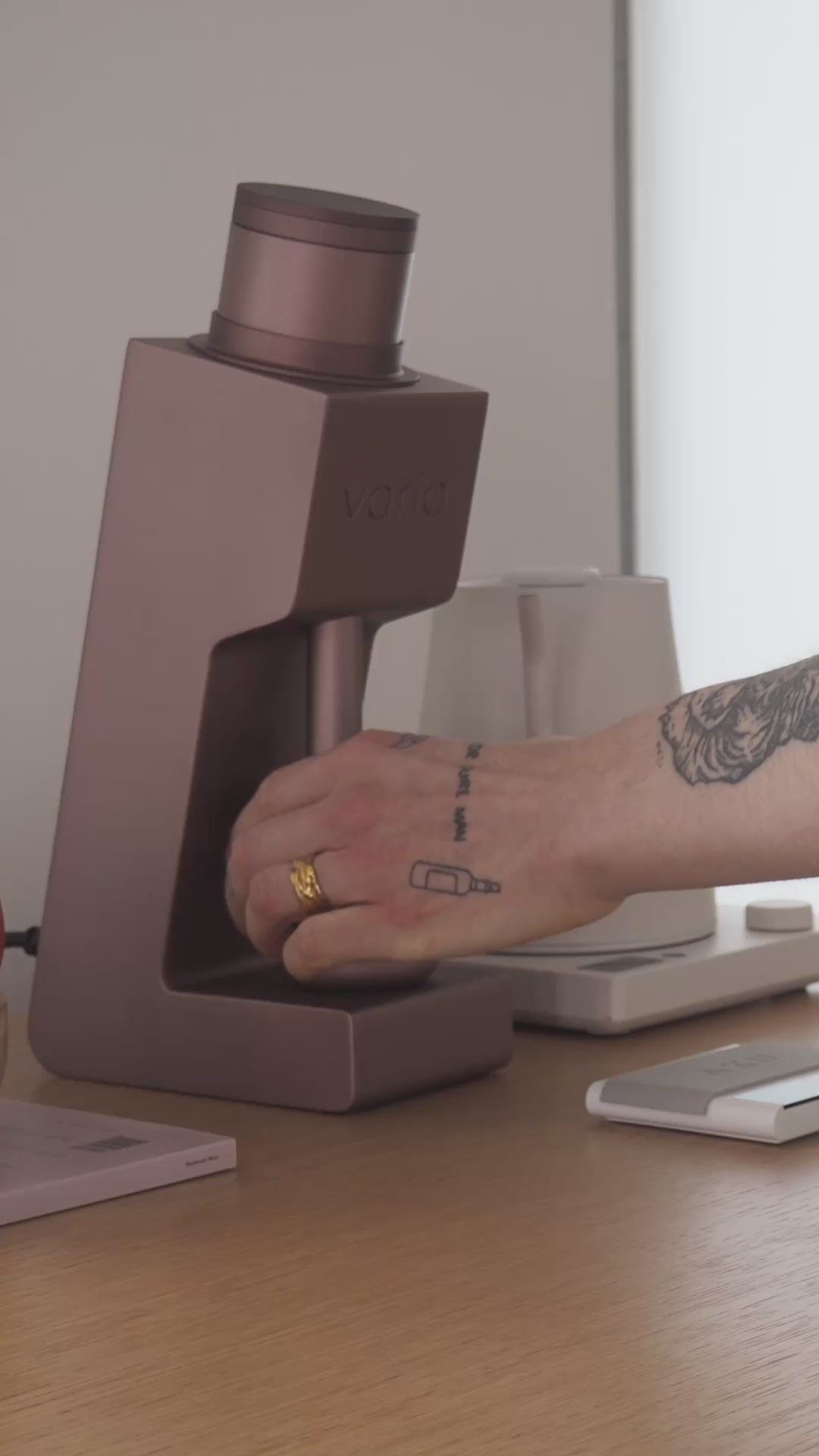 Varia VS4 - Precision Coffee Grinder with Conical Burr - Rose
