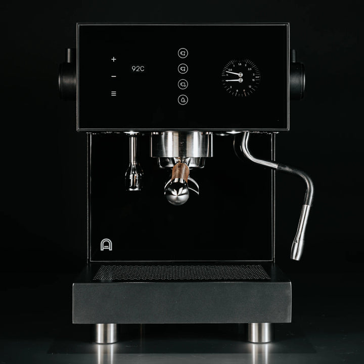 Arkel Tide macchina espresso a doppia caldaia nera, vista frontale
